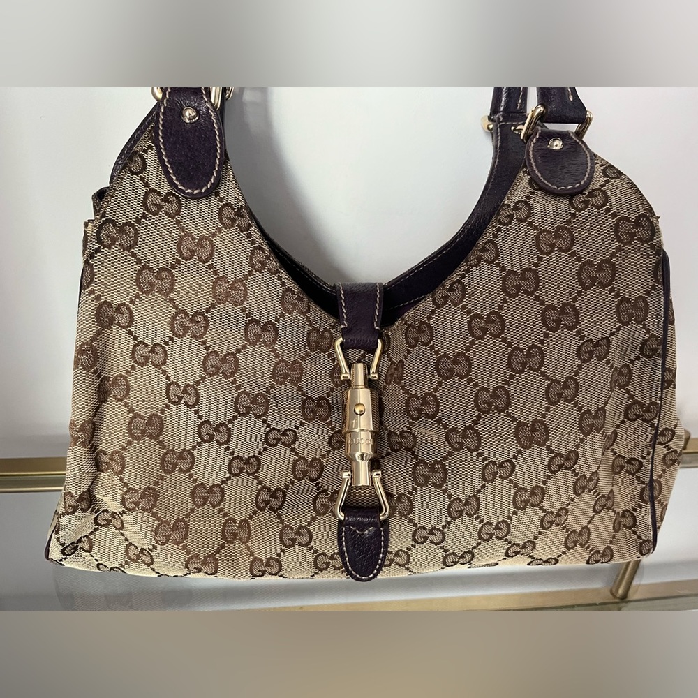Gucci Brown Monogram Canvas Shoulder Bag with purple Leather Trim - Picture 2 of 11